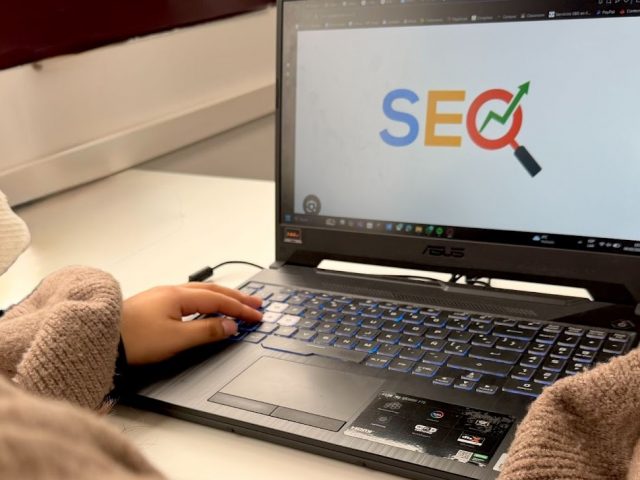 Posicionamiento SEO con naturalidad: cómo escribir para humanos y gustar a Google